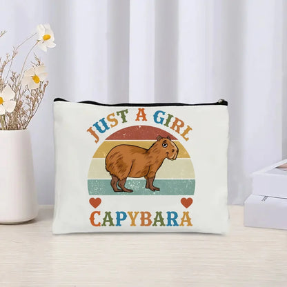 neceser sencillamente una chica capibara