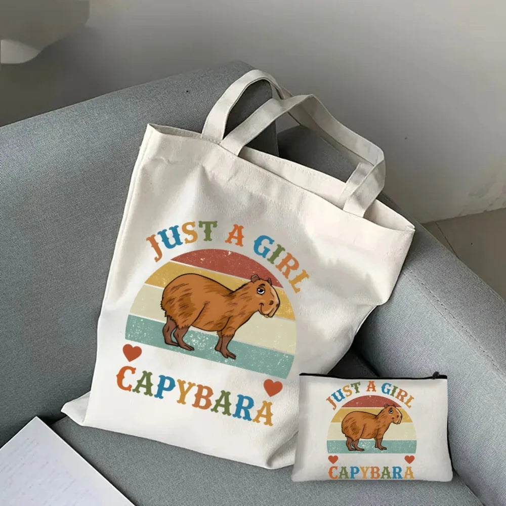 pack una chica sencilla a la que le encantan los capibaras